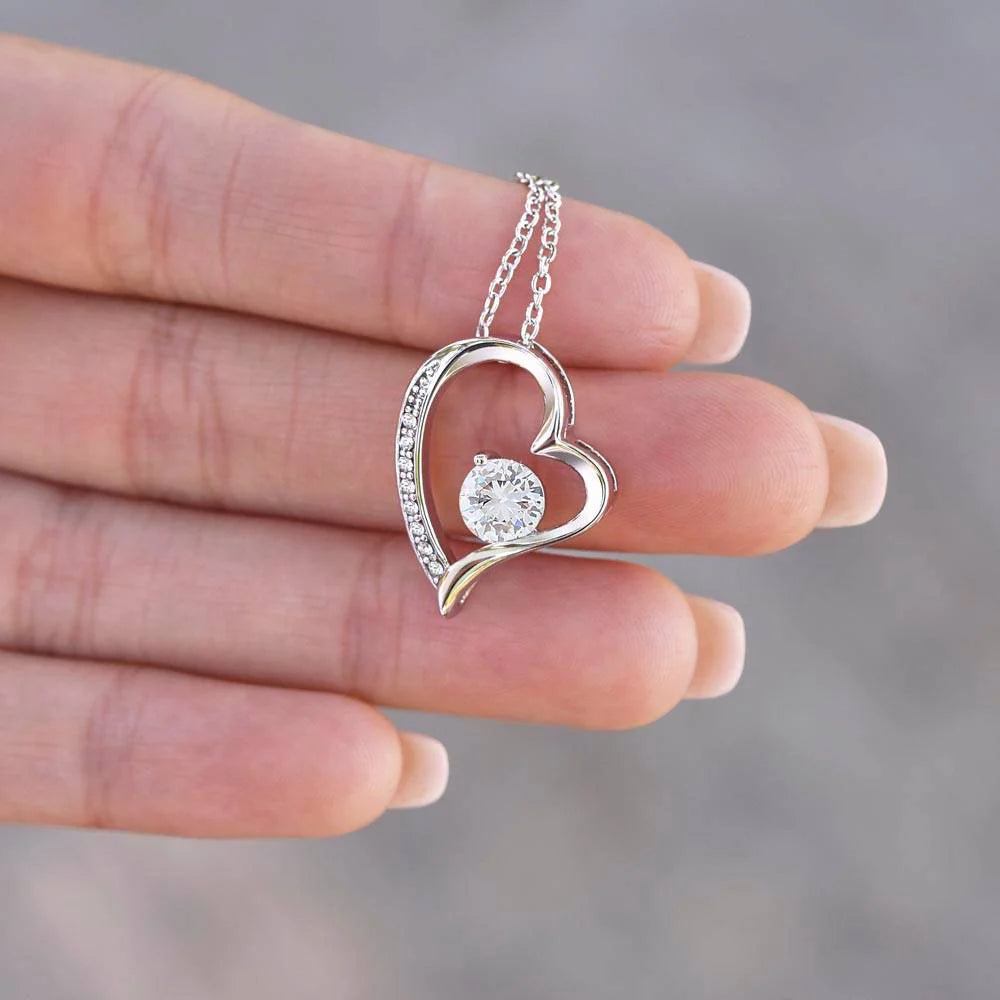 TREASORA - Vesta Knot Necklace - Daughter Heart Of Gold - TRS003