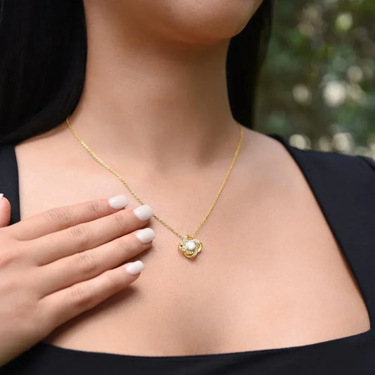 TREASORA | To My Beautiful Wife | Feel My Love | Vesta Knot Necklace